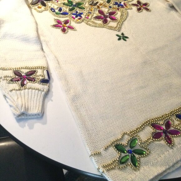 Lisa Ashley White Floral Ladies Bedazzled sweater Vintage size: M - Picture 3 of 6